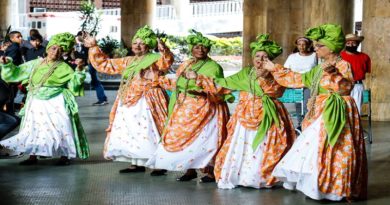 Conmemoran 48 aniversario de Conare con cantos y bailes culturales