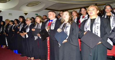 Gradúan a 299 profesionales en Universidad Martin Luther King de Lara