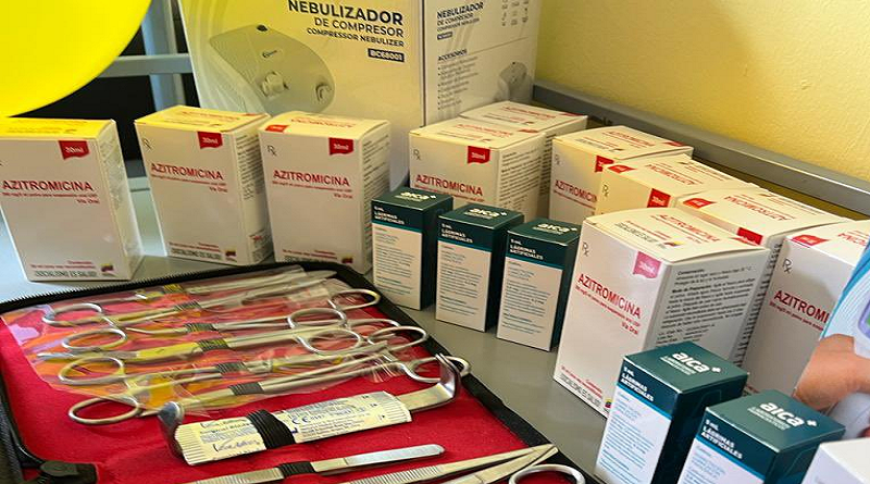 Dotan de insumos médicos consultorio en base de misiones en Barquisimeto