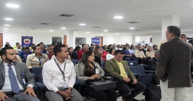 Dictan coloquio para prevención en consumo de cigarrillos electrónicos