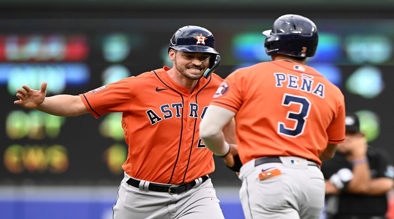 José Altuve comanda triunfo de los Astros sobre Orioles