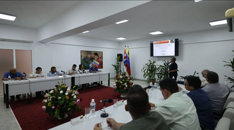 Primer vicepresidente del PSUV visita la Universidad del Partido Comunista de Cuba