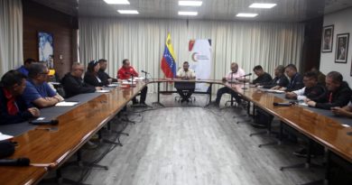Anuncian planes en beneficio de los transportistas públicos