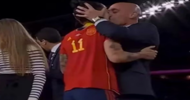 Luis Rubiales, el presidente de la Real Federación Española de Fútbol (RFEF)  - (Sputnik Mundo, AFP 2023 / Javier Soriano)