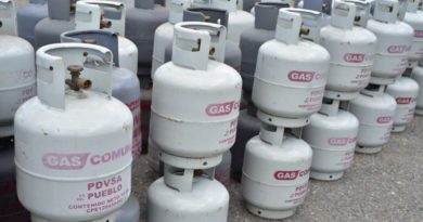 Reactivan operaciones en empresa ensambladora de bombonas de gas en Miranda