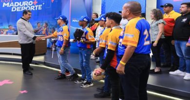 Presidente Maduro felicita selección sub 12 de Béisbol por tercer lugar en Taiwán