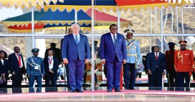 Presidente de Cuba Díaz-Canel culmina gira africana con acto por los Héroes de Namibia