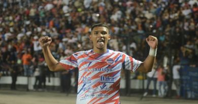 Puerto Cabello en la cima del fútbol venezolano tras vencer a Mineros