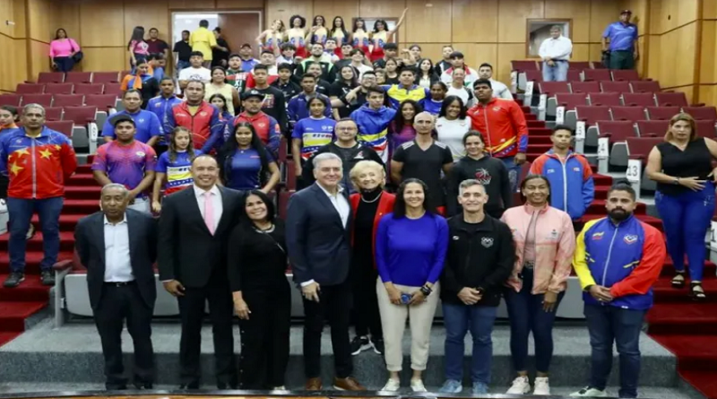 Arranca Panamericano de Levantamiento de Pesas sub15 y sub17 en Caracas