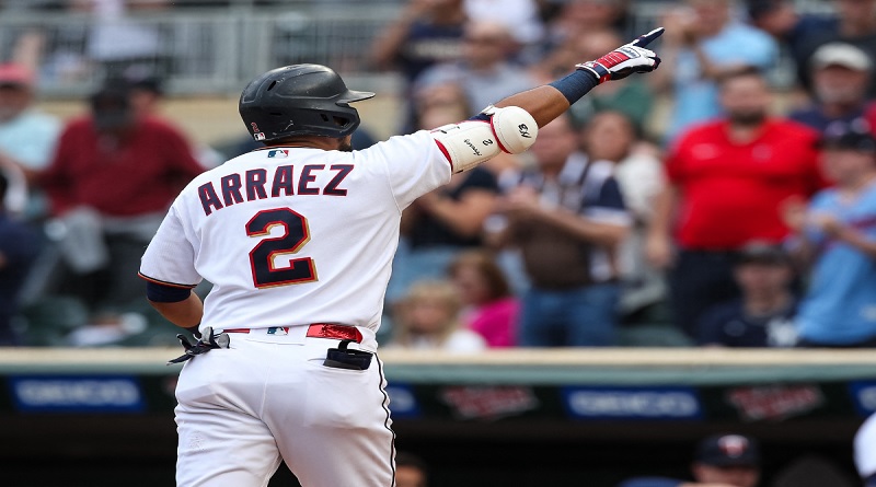 Luis Arráez impuso un nuevo tope de jonrones en MLB