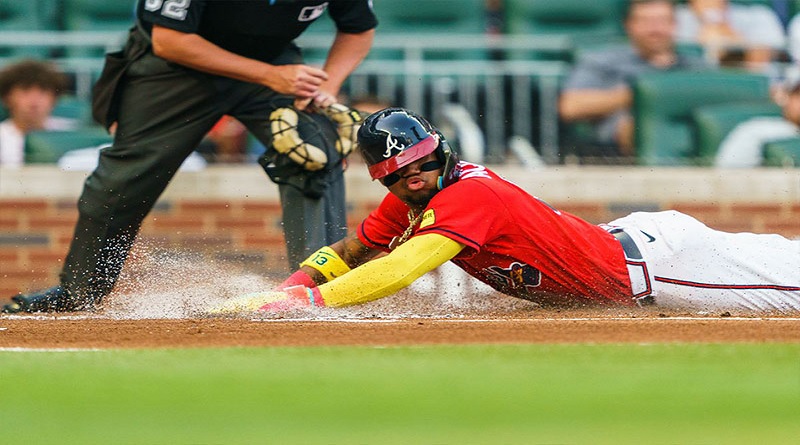 Acuña Jr. es el latino con más anotadas en una zafra de MLB