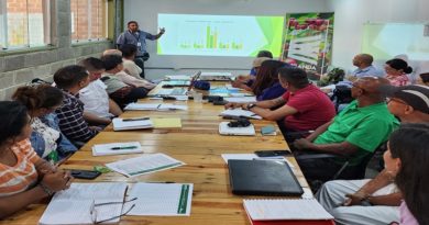 Técnicos agropecuarios atienden a productores de Miranda