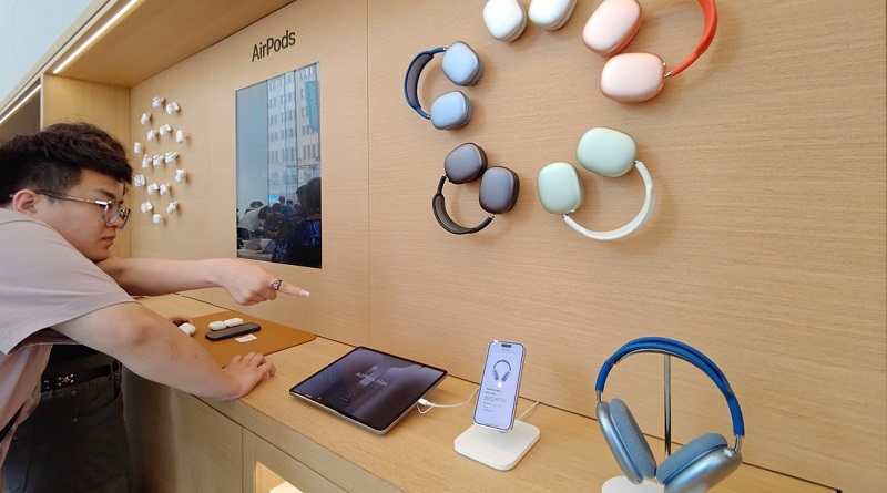 China amplía restricciones sobre el uso de iPhone para los empleados públicos
