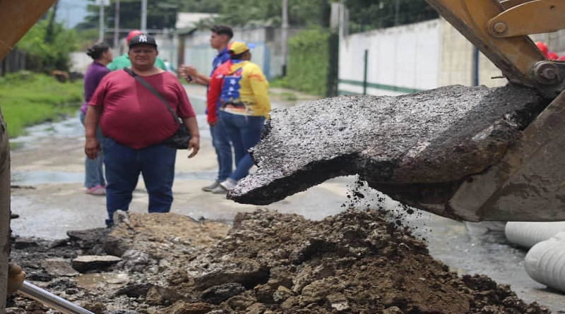 Sustituyen colectores de aguas servidas en La Segundera de Cagua