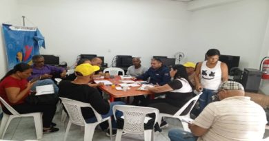Establecen acuerdos para garantizar conectividad en comunidades de El Valle
