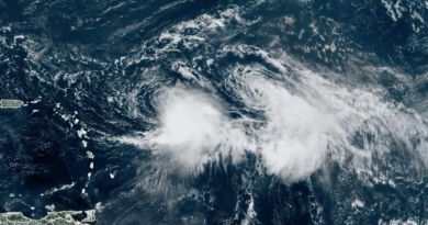 Tormentas tropicales Philippe y Rina avanzan por el océano Atlántico