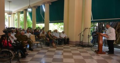 Rinden homenaje a Alí Rodríguez Araque en Cuba por su cumpleaños