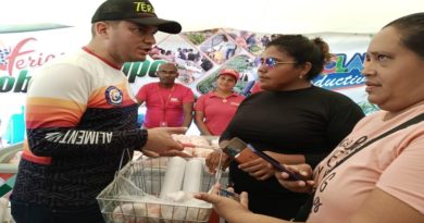 Comunidades de Maiquetía favorecidas con jornada de la Feria del Campo Soberano