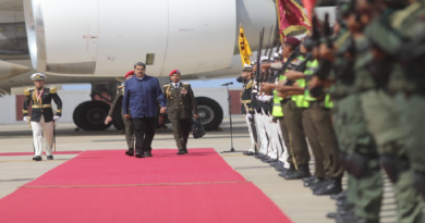 Jefe de Estado Nicolás Maduro arriba al país tras histórica gira