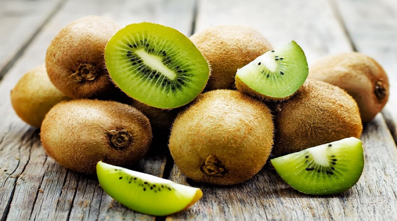 Consumo de kiwi contribuye a mejorar la salud