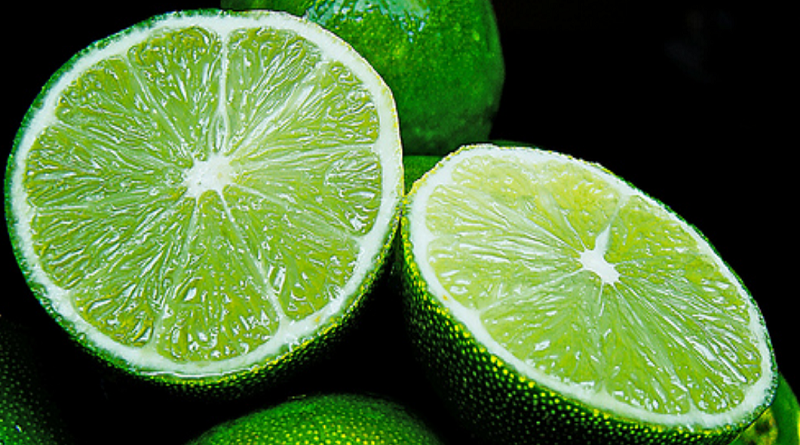 Expertos recomiendan consumir limón para bajar de peso
