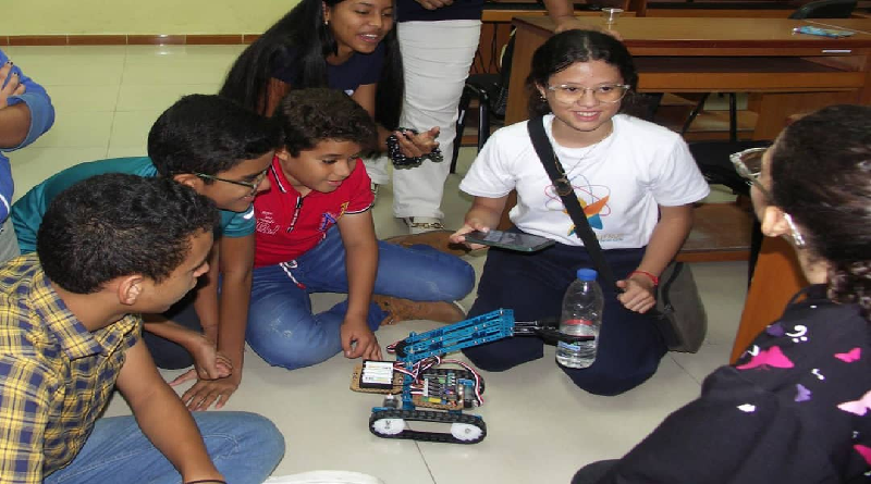 Inauguran primero Núcleo de Robótica en el estado Sucre