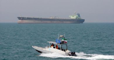 Incautan dos buques con petróleo de contrabando en Irán
