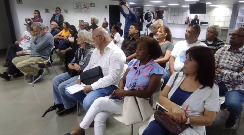 Cultores entregan a fiscalía venezolana más de 200 firmas contra el reguetón