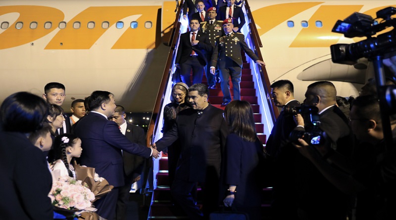 Presidente Maduro arriba a la ciudad de Shanghái en China