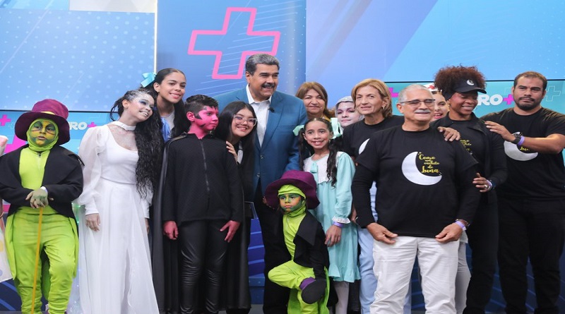 Como un Cachito de Luna 10 años Movimiento Teatro César Rengifo 