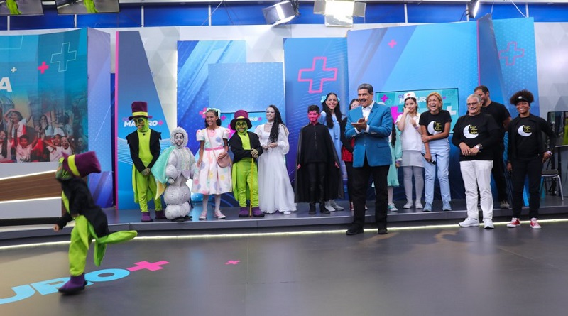 Como un Cachito de Luna 10 años Movimiento Teatro César Rengifo 