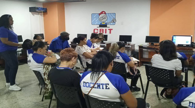 Más de dos mil colegios de Miranda preparan regreso a clases