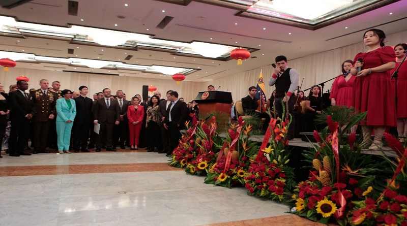 Venezuela celebra 74 años de fundación de la República Popular China