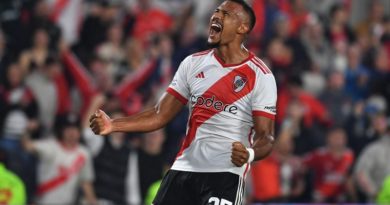 River gana 1-0 al Atlético Tucumán con gol de Salomón Rondón