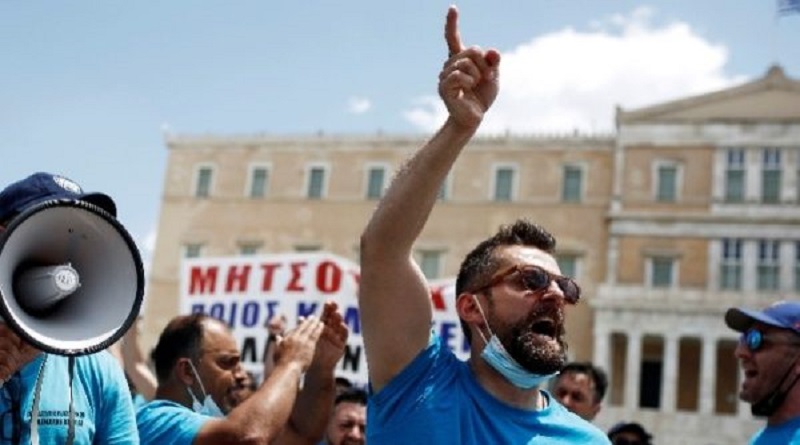 Sindicatos protestan contra nueva ley laboral en Grecia