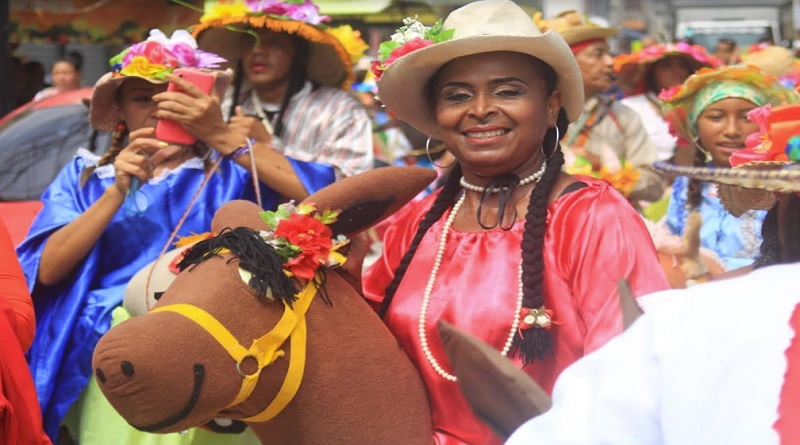 Primer Encuentro de Burras y Burriquitas Tradicionales de Oro se celebró en Mariño