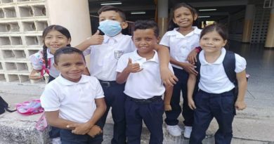 Realizan lanzamiento del programa “La Salud va a la Escuela”