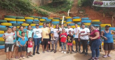 Recuperan cancha de baloncesto en la parroquia Caraballeda de La Guaira