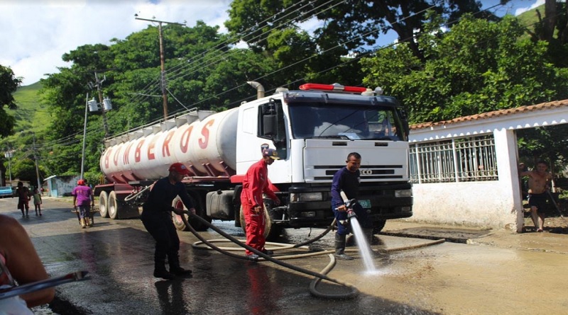 Gobierno Nacional atiende a familias afectadas por las lluvias en Curiepe