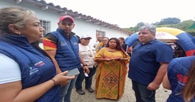 Brindan atención integral a familias de comunidad Wayuú en Mérida