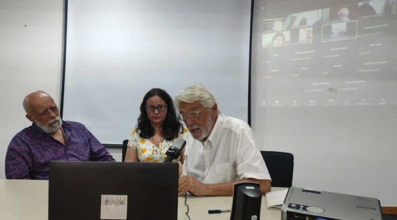 Creadores Visuales debatieron sobre gestión cultural en V Bienal del Sur