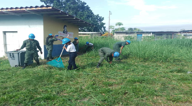 Inspeccionan planteles educativos en el estado Bolívar