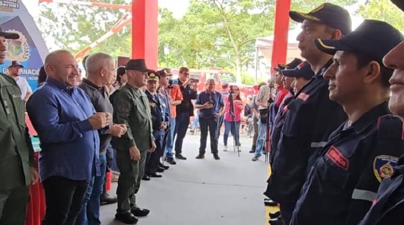 Reinauguran sede de Cuerpo de Bomberos en San Cristóbal