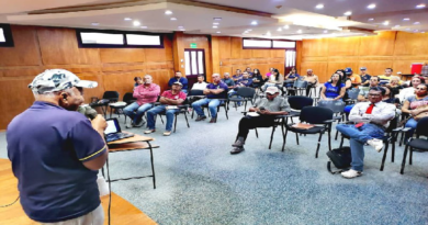 Realizan conversatorio sobre Descolonización, la Historia Insurgente en Falcón