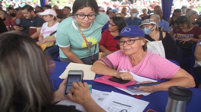 Corpoelec atiende a usuarios en jornadas especiales del Plan Borrón y Cuenta Nueva