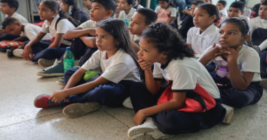 Presentan taller experimental de fotografía dirigido a estudiantes de primaria