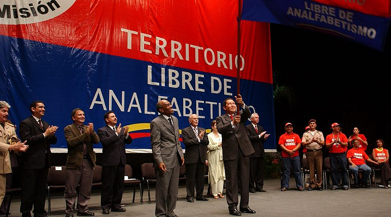 Hace 18 años Venezuela se declaró Territorio Libre de Analfabetismo ante Unesco