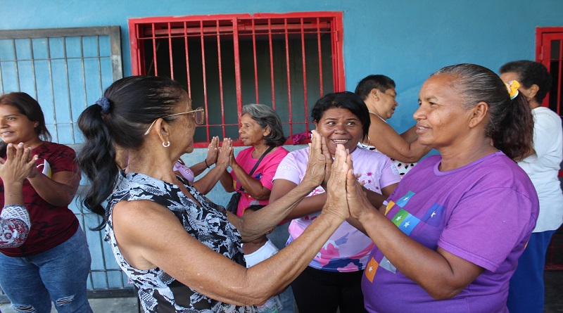 participación de la comunidad La Esperanza, directoras y promotoras