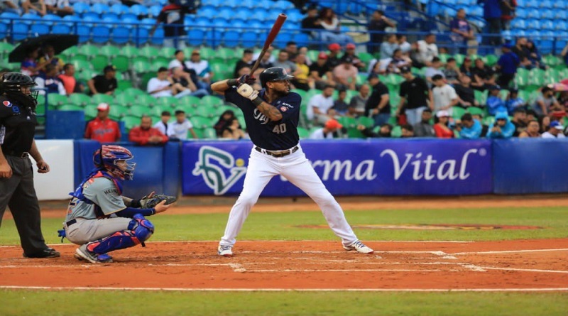 Tigres vapuleó a Magallanes en primer duelo del clásico de la autopista