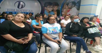 Dictan taller sobre psiconeuroinmonología como prevención al cáncer de mamas